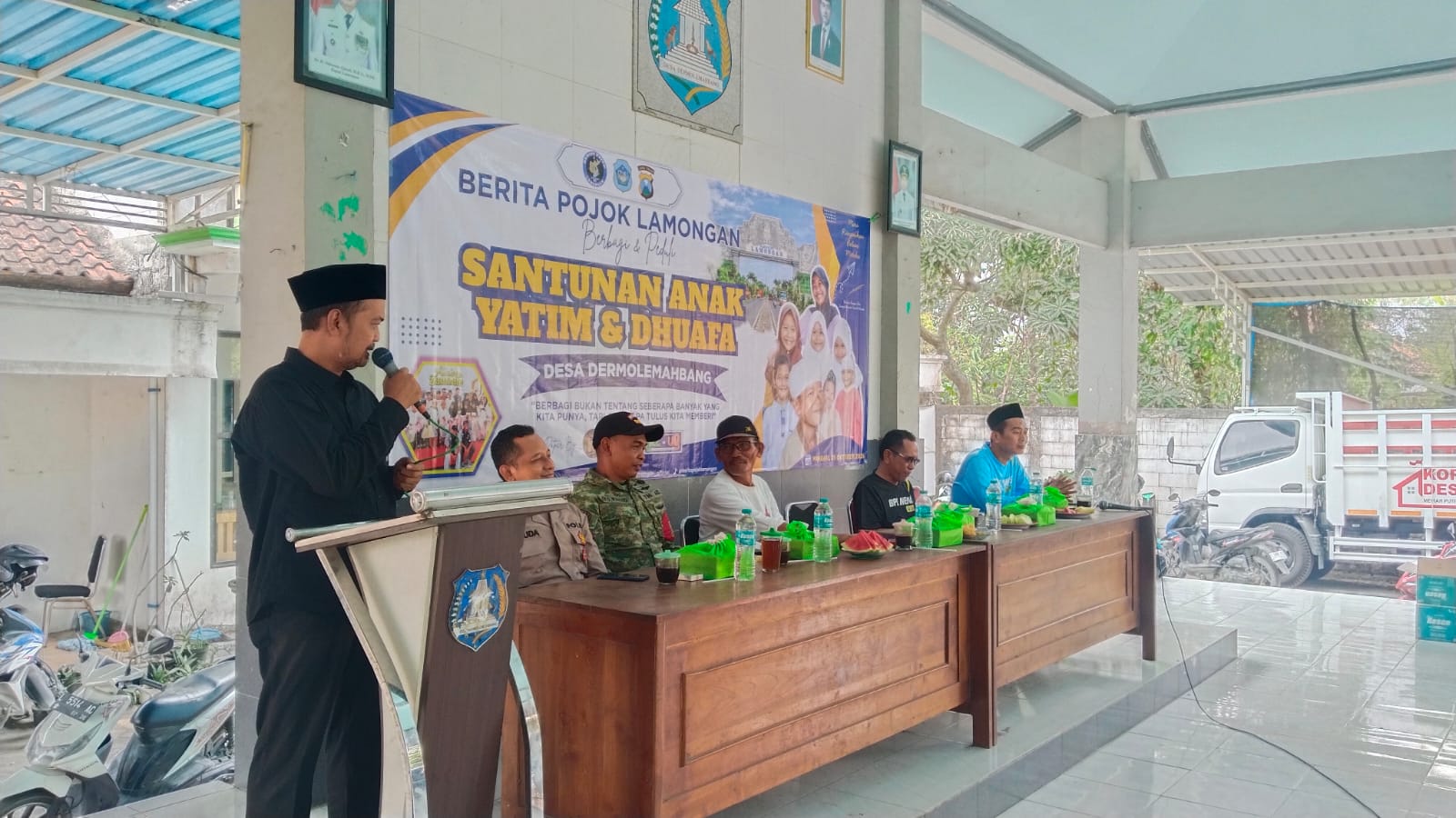 Dokumentasi Kegitan bagi bagi anak yatim oleh tim BPL dan Camat Sarirejo